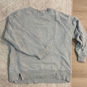 Aerie Light Gray Women's Crewneck Sweatshirt